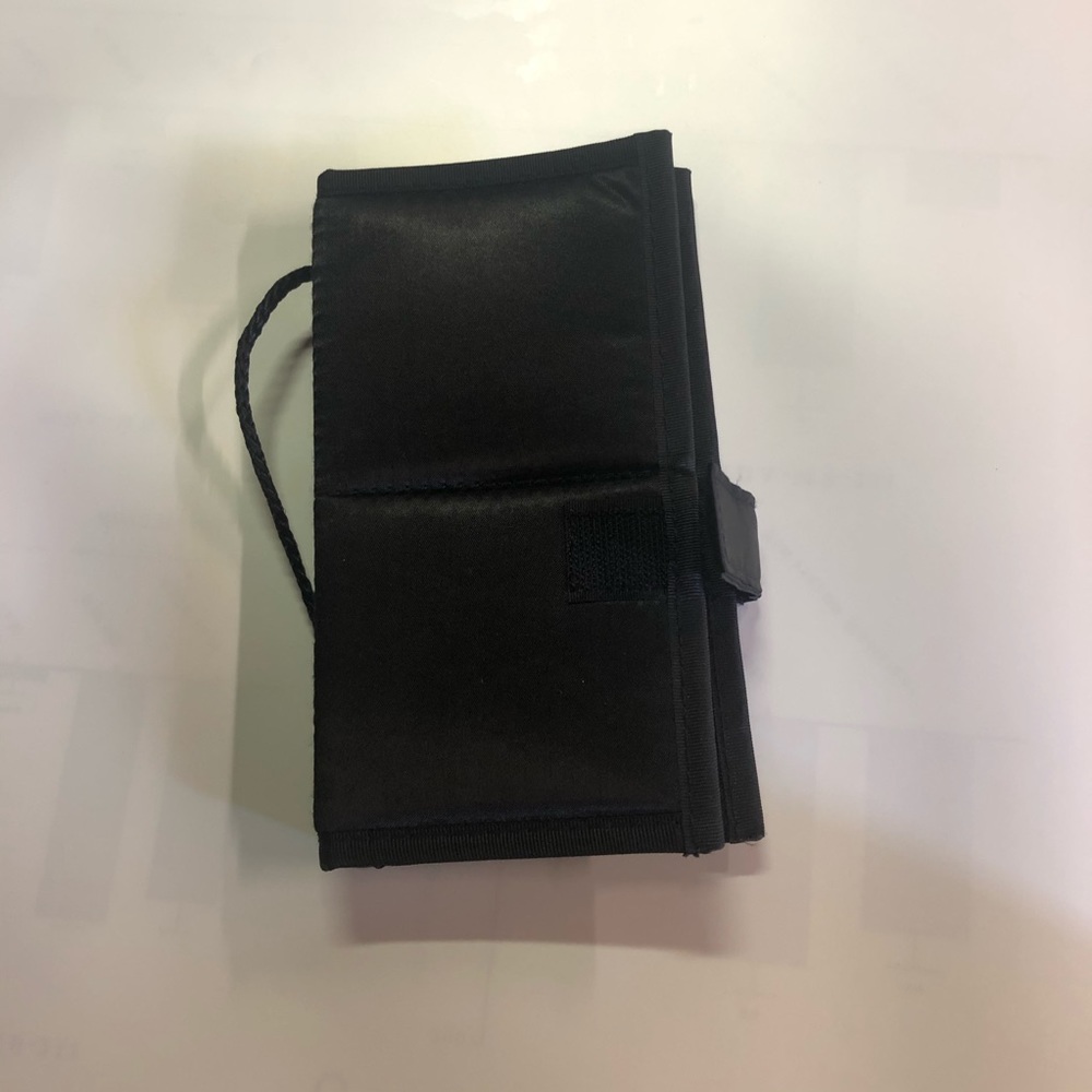 - $3 when bundled -Real techniques brush holder